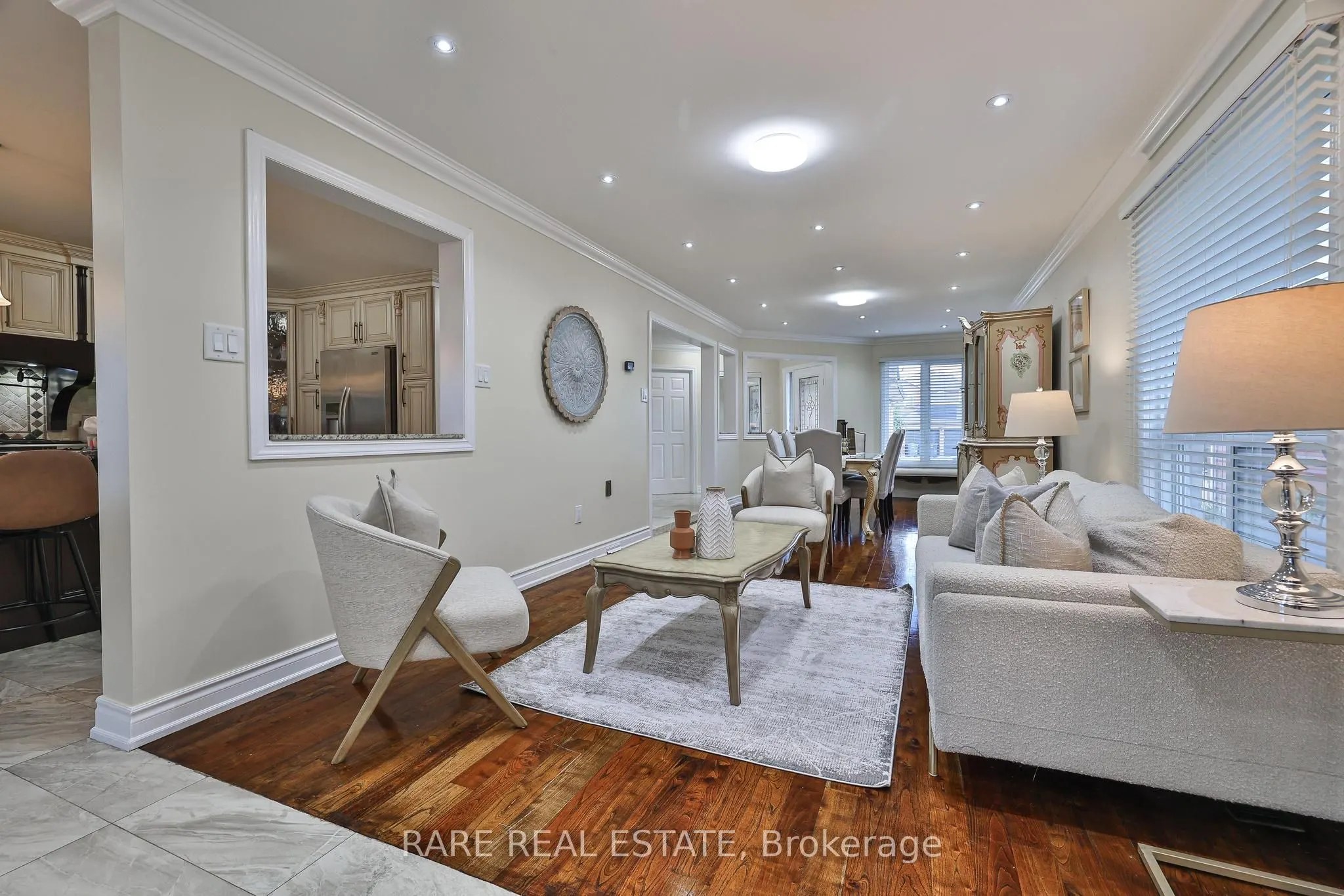3576 Cherrington Crescent