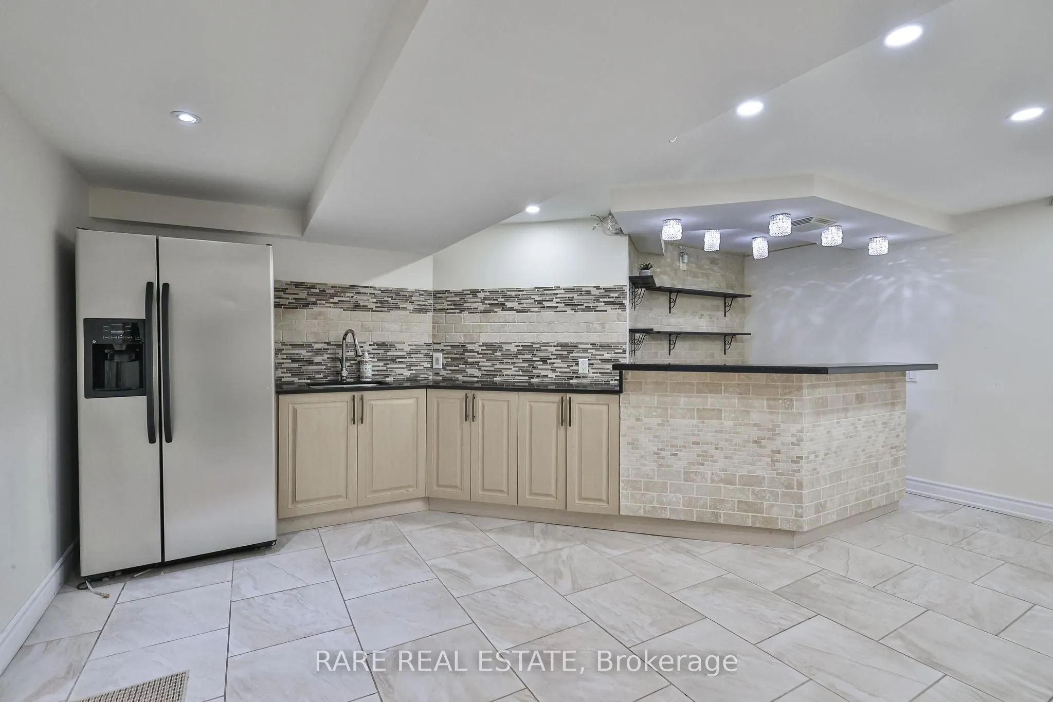 3576 Cherrington Crescent