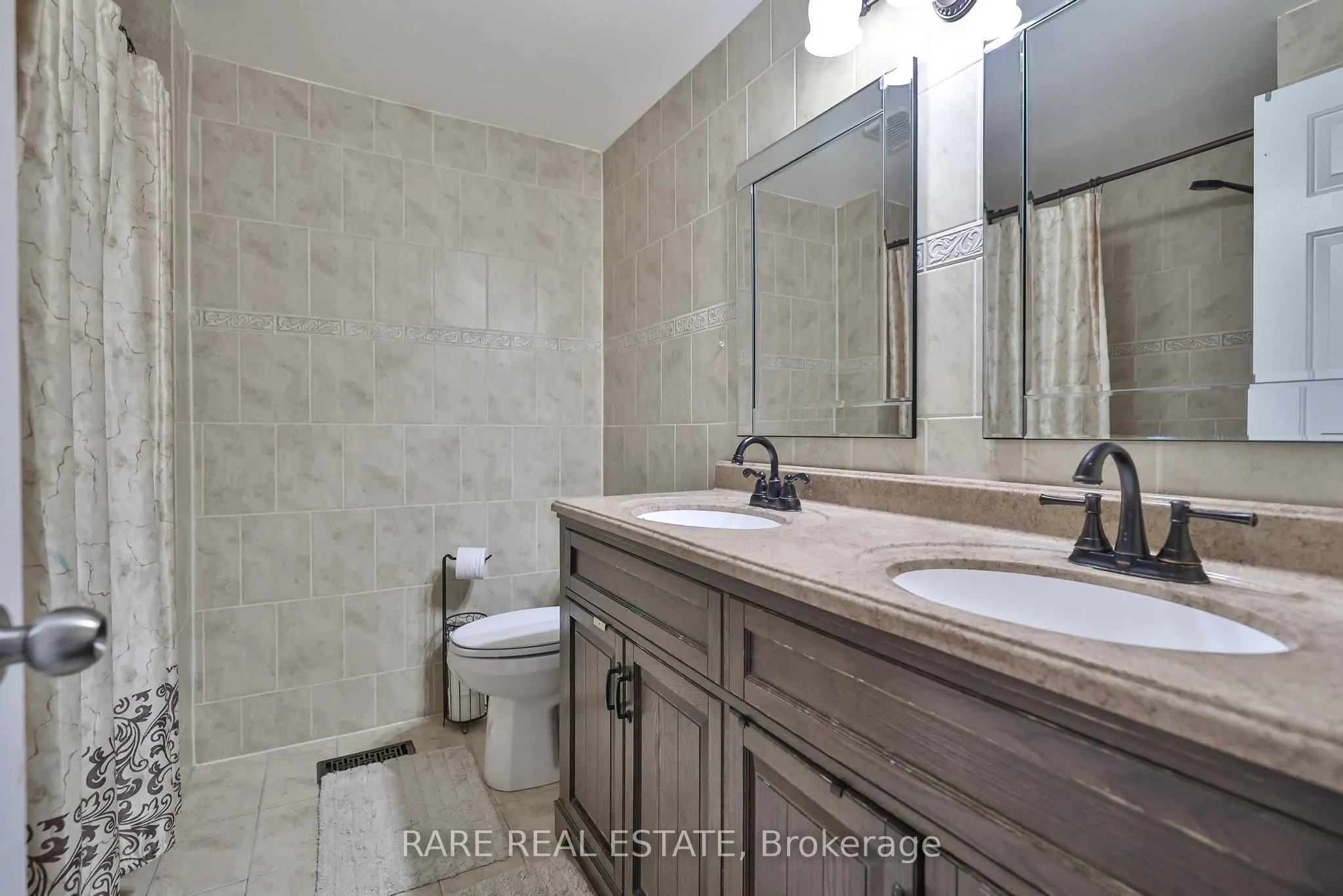 3576 Cherrington Crescent