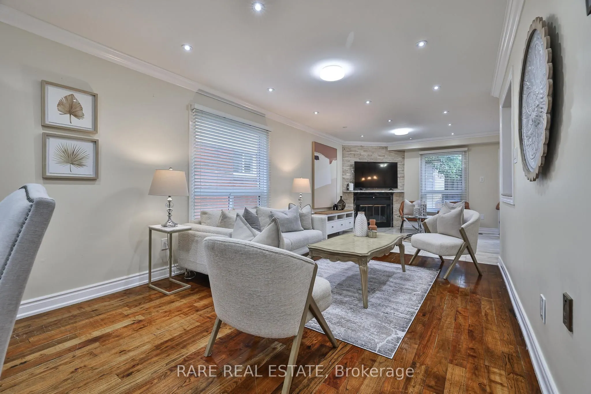 3576 Cherrington Crescent