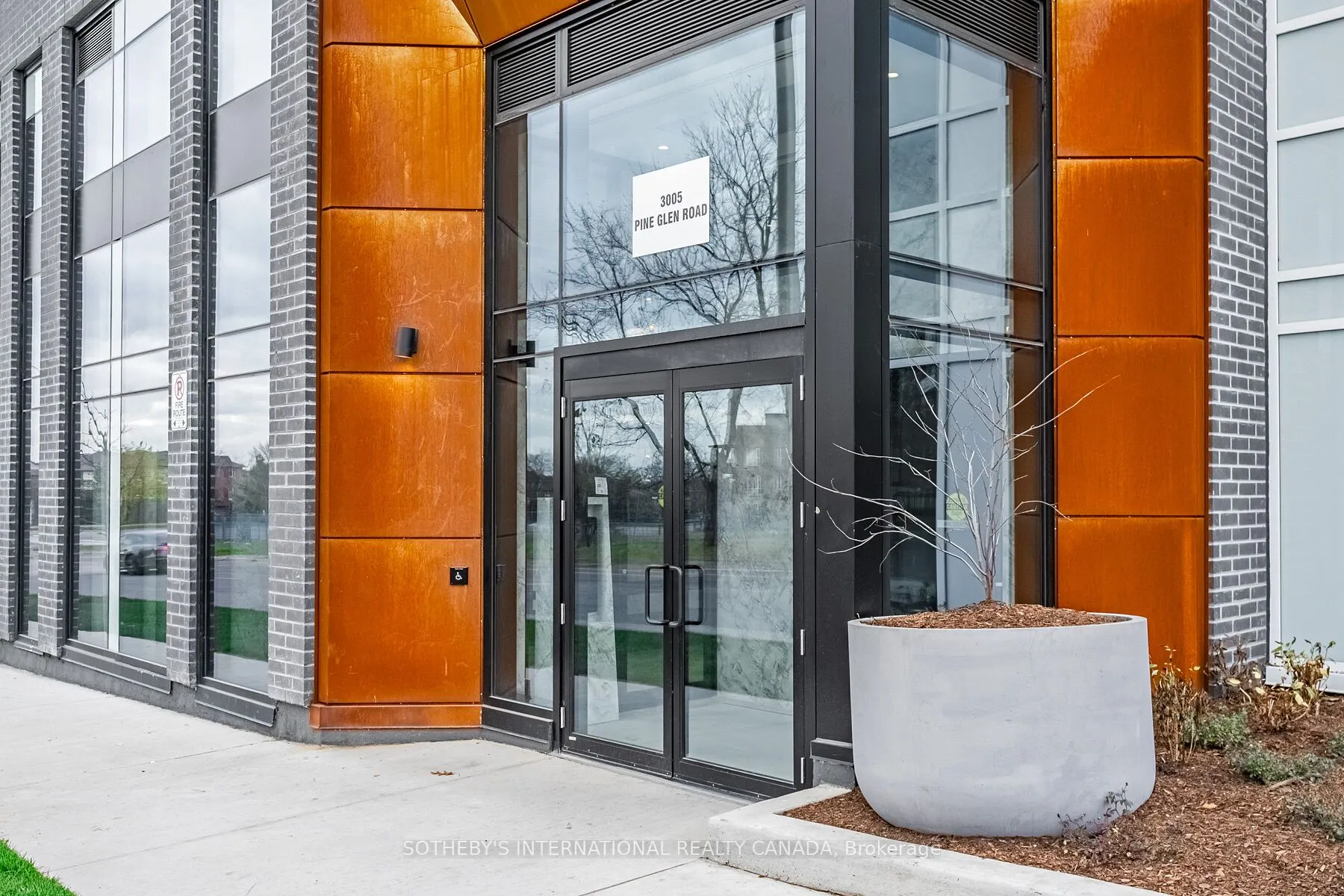 3005 Pine Glen Road, #810