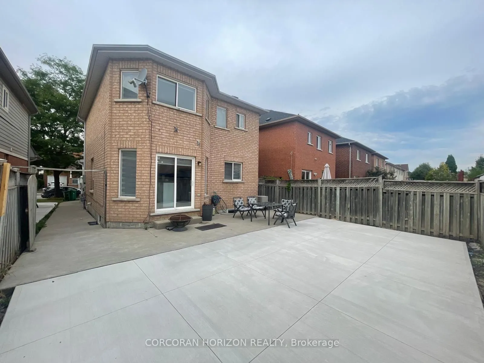 63 Heartleaf Crescent