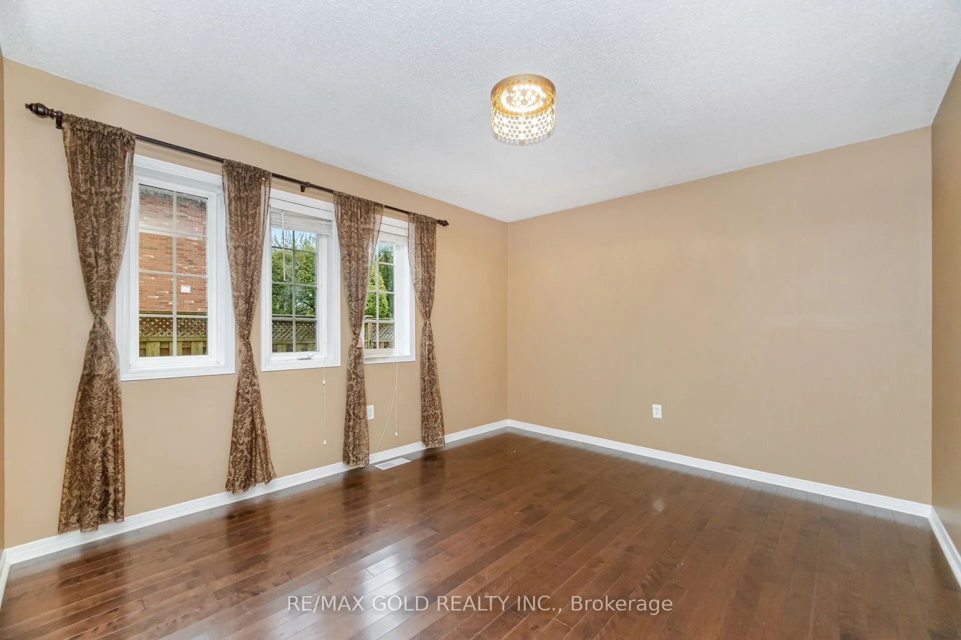1395 Tobyn Drive
