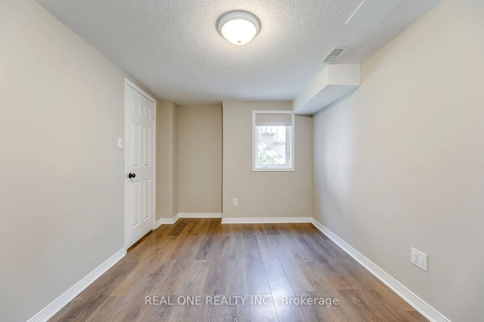 4162 Judson Common