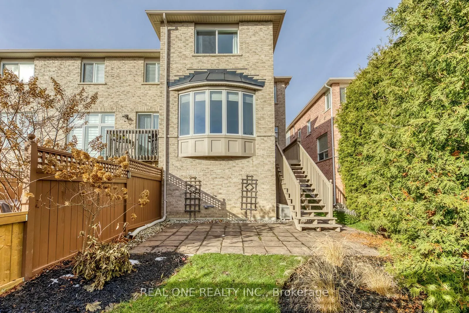 4162 Judson Common
