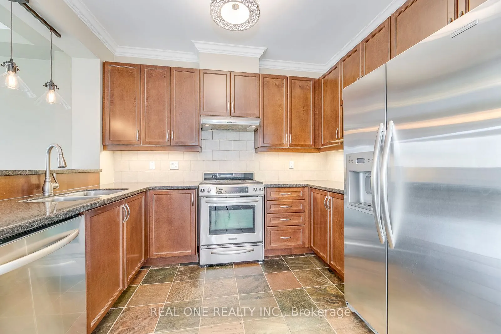 4162 Judson Common