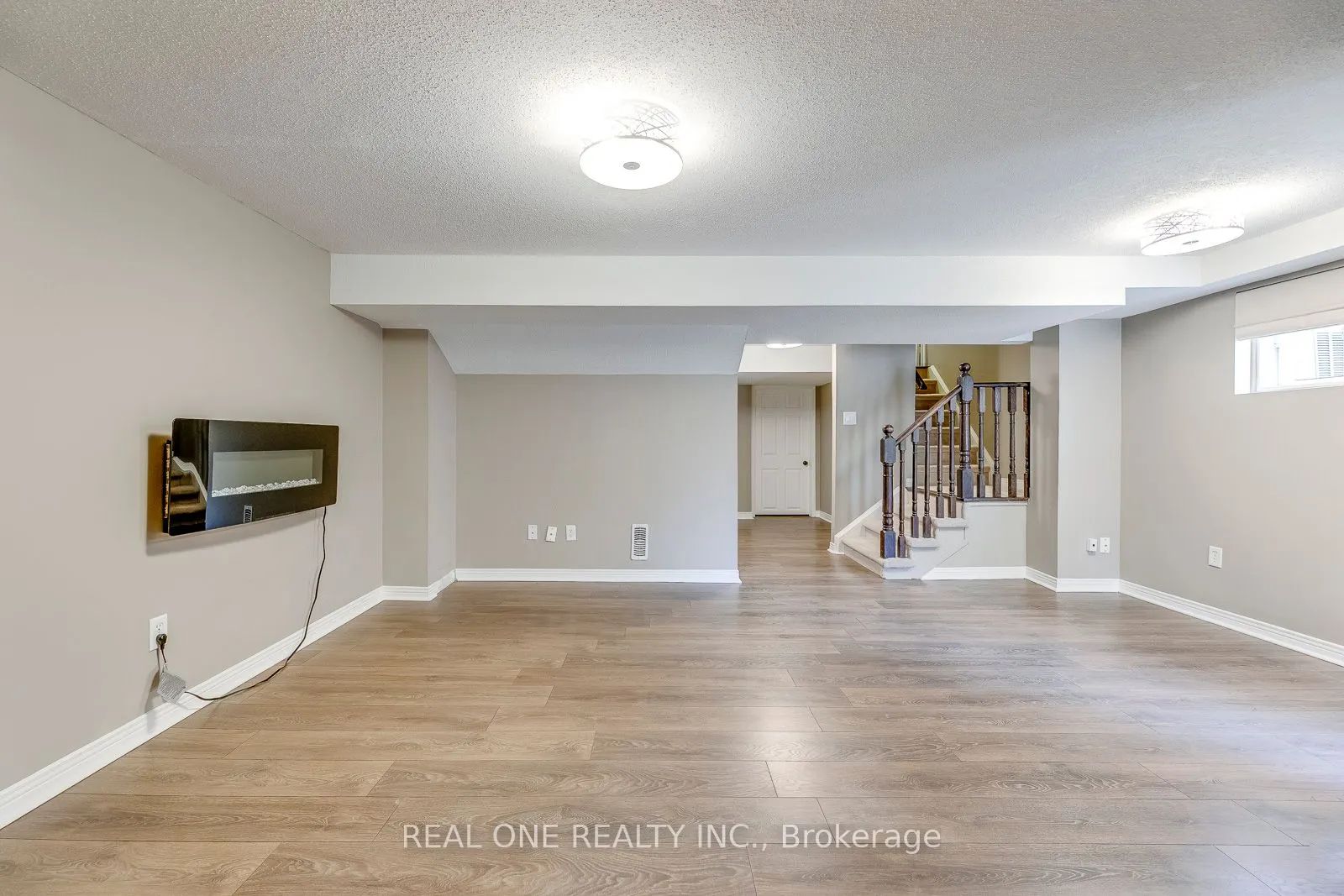 4162 Judson Common