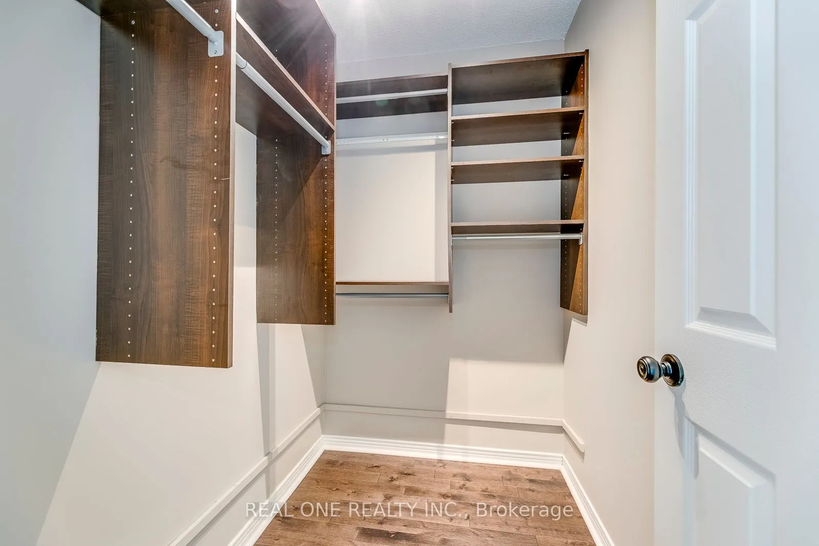 4162 Judson Common