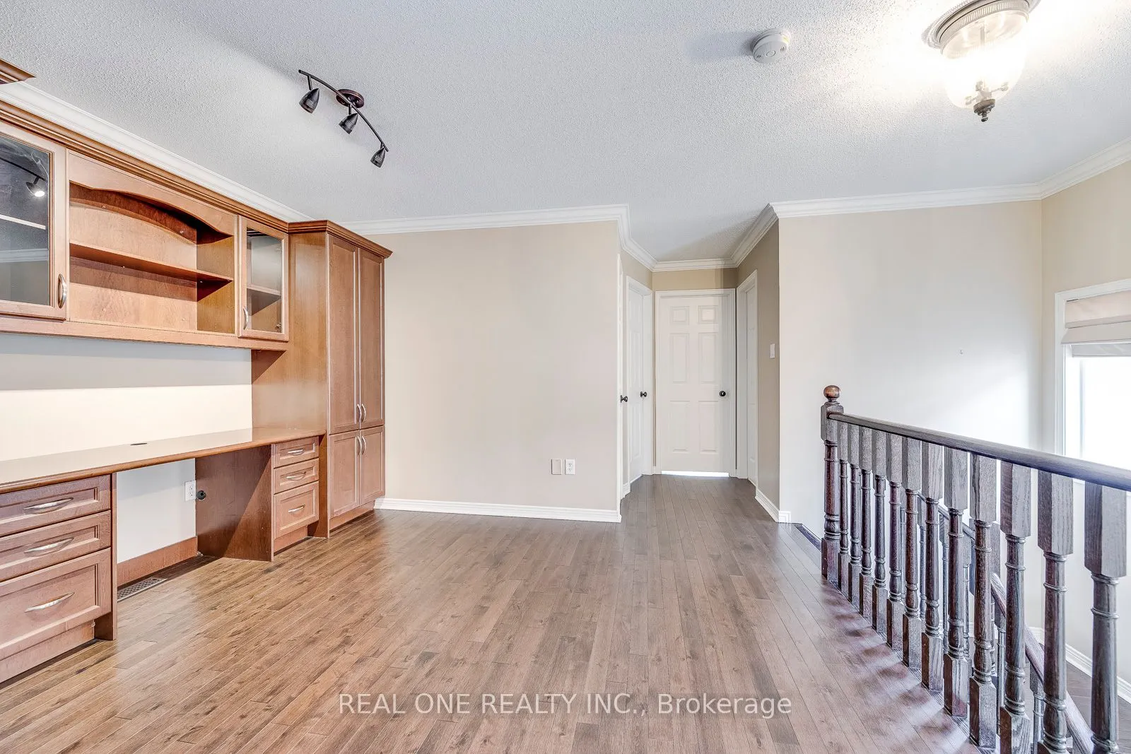 4162 Judson Common