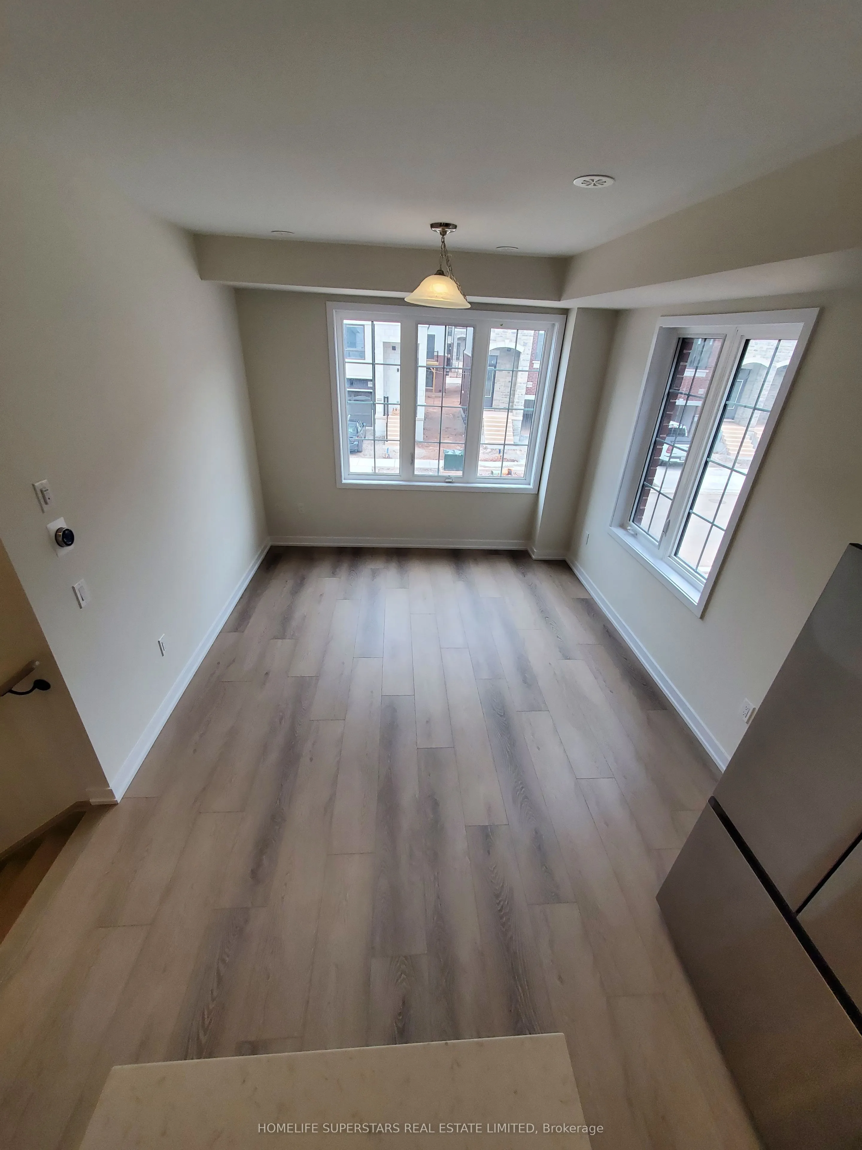 1337 Kobzar Drive