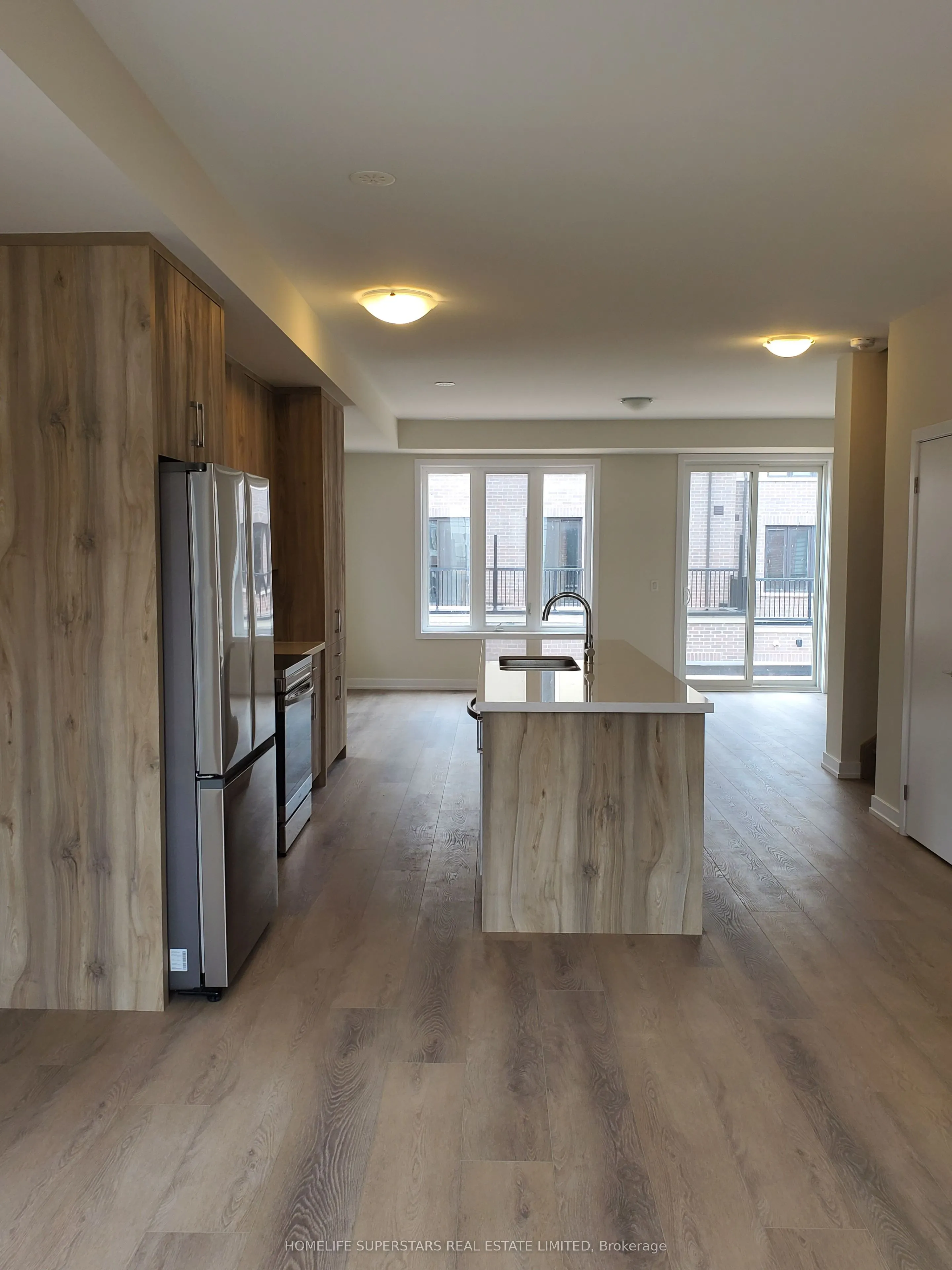 1337 Kobzar Drive