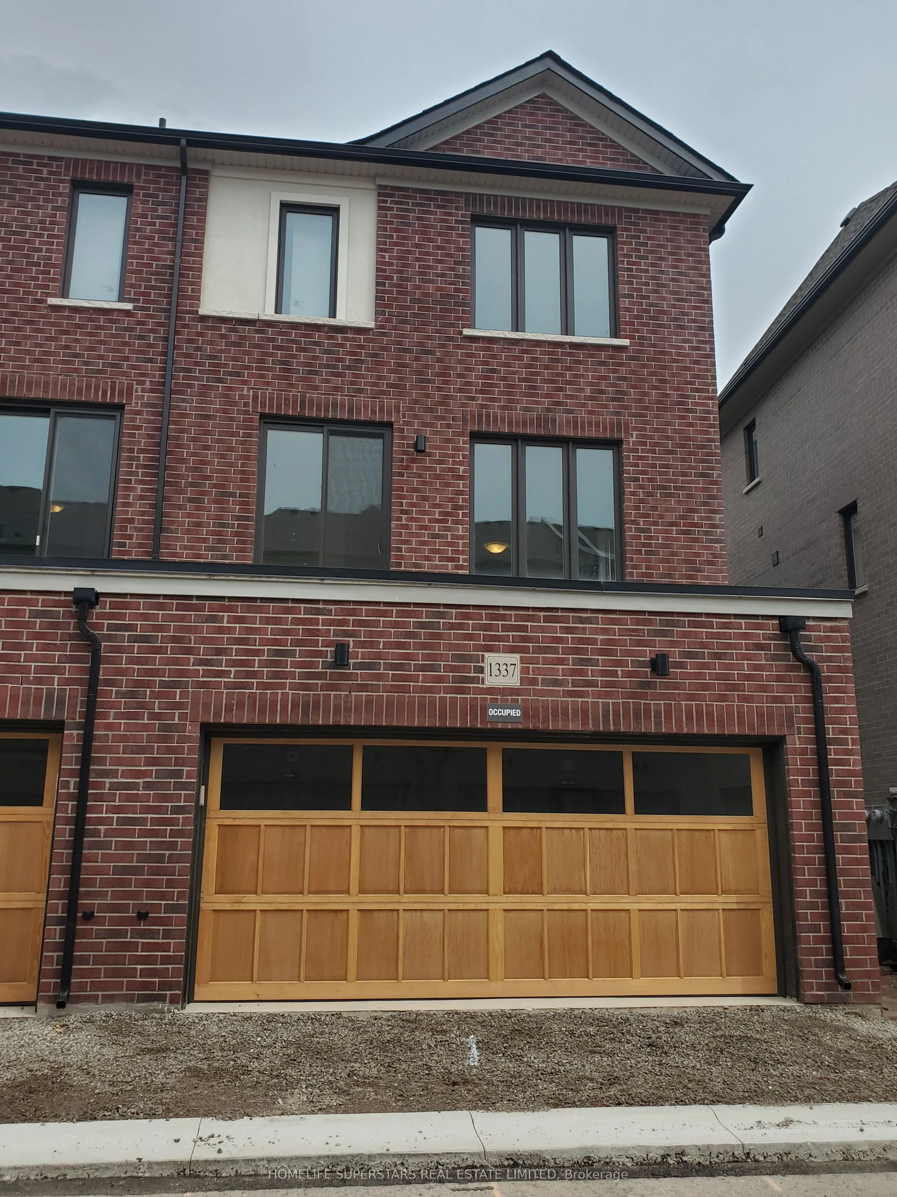 1337 Kobzar Drive