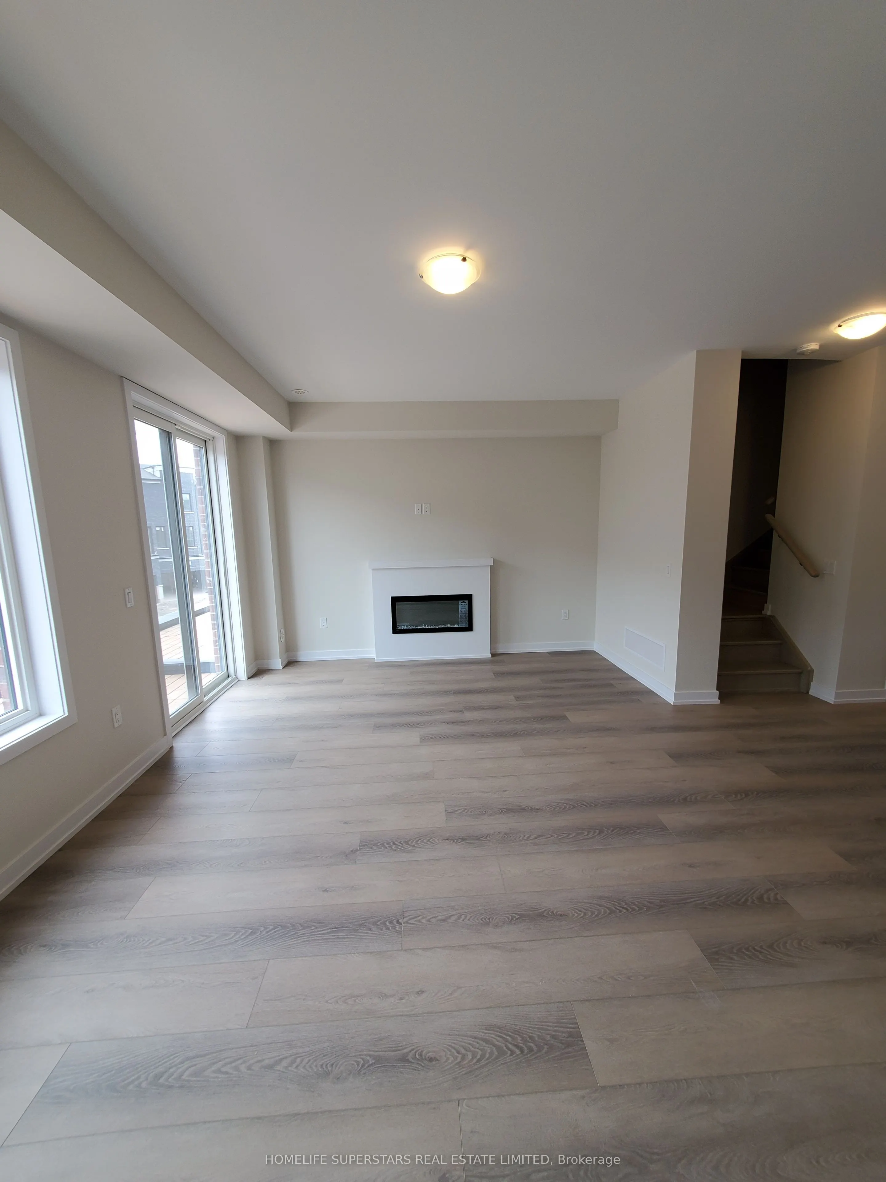 1337 Kobzar Drive