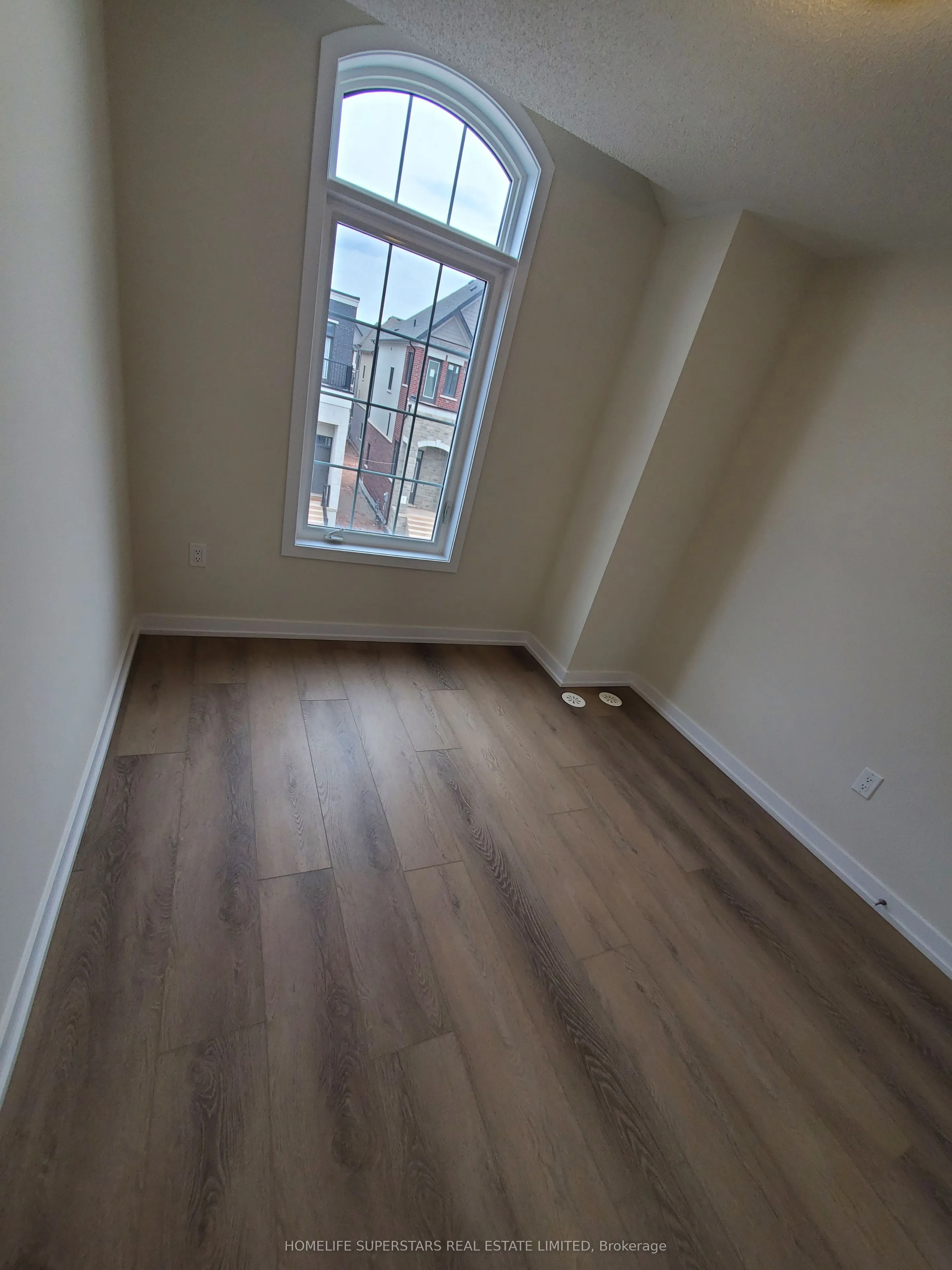 1337 Kobzar Drive