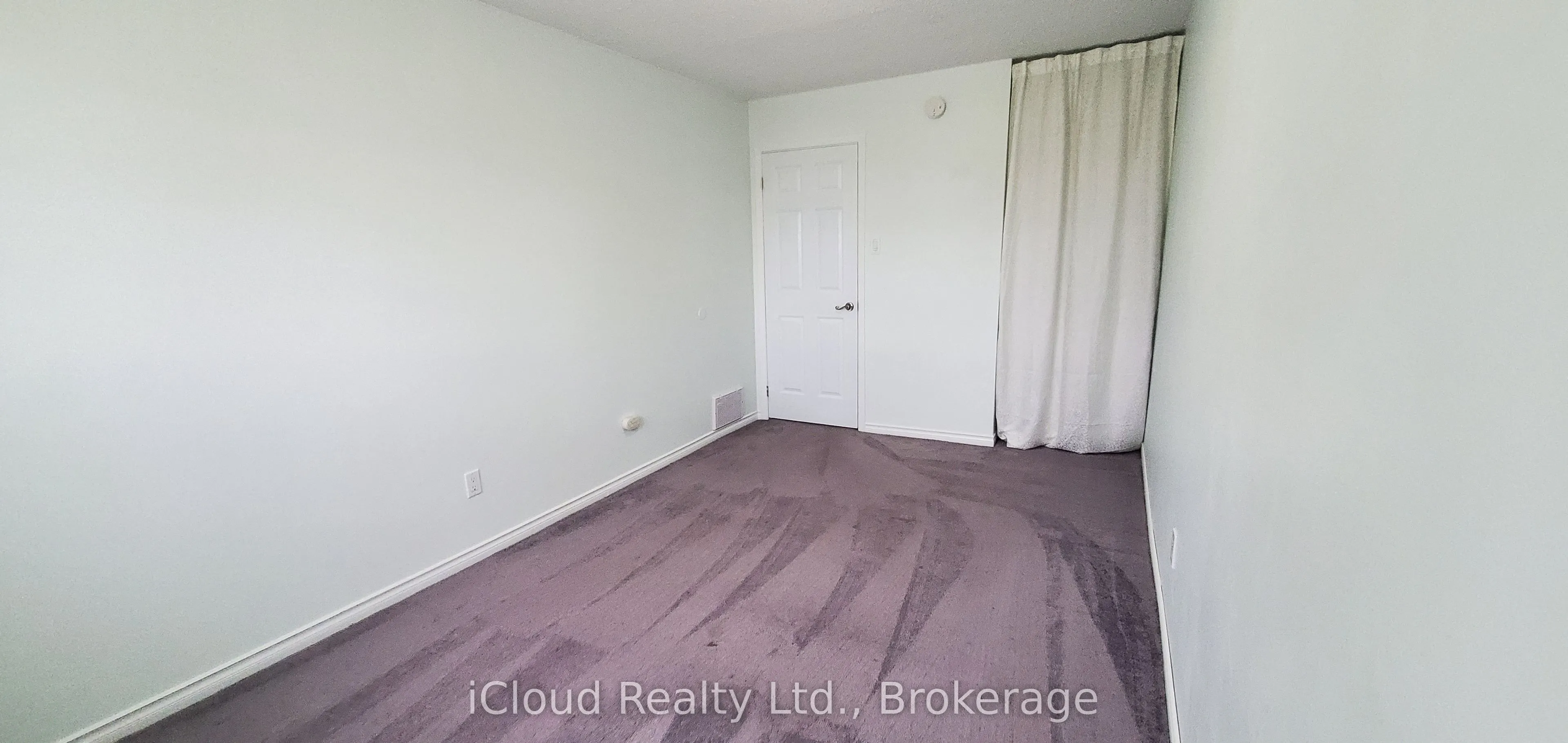 12 Simmons Boulevard