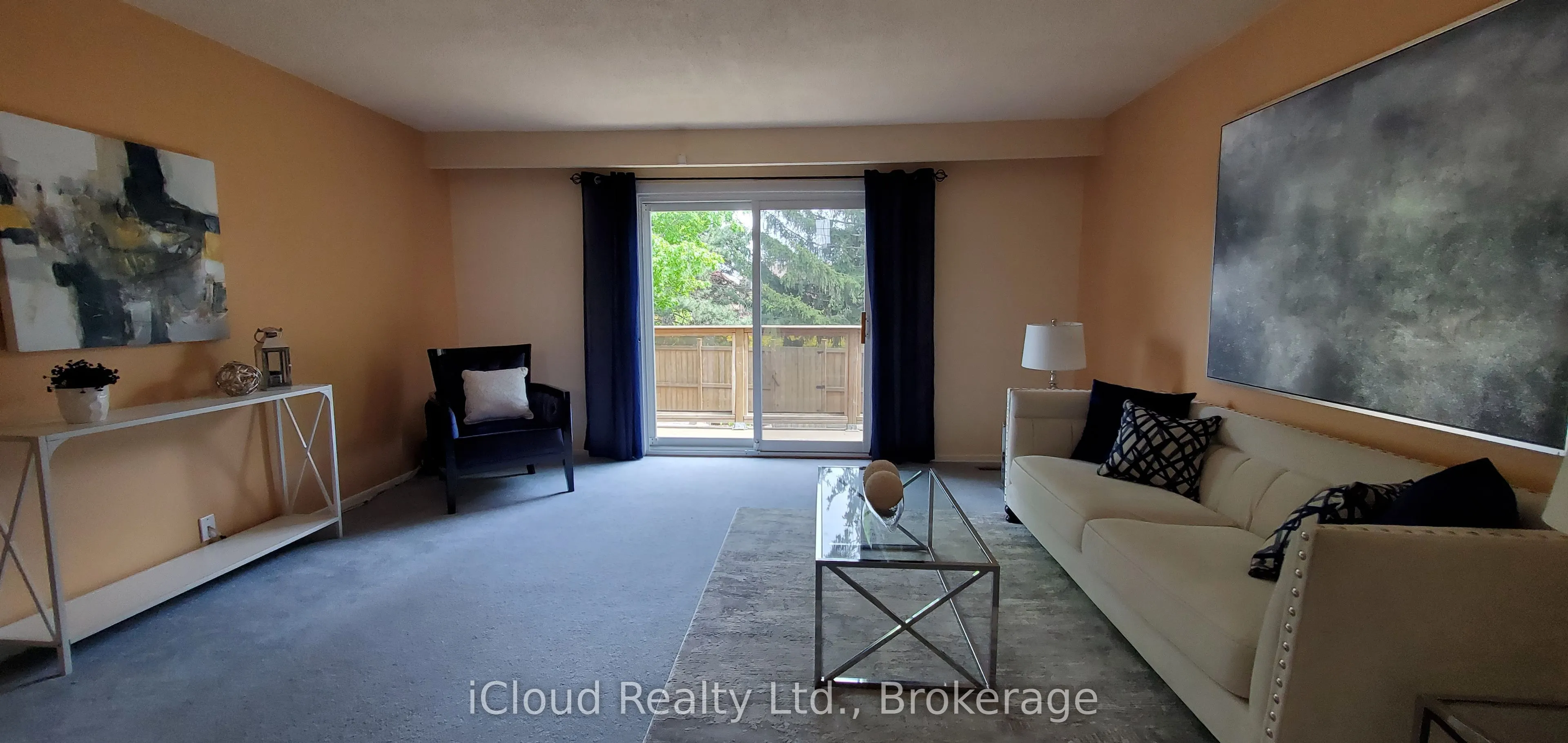 12 Simmons Boulevard
