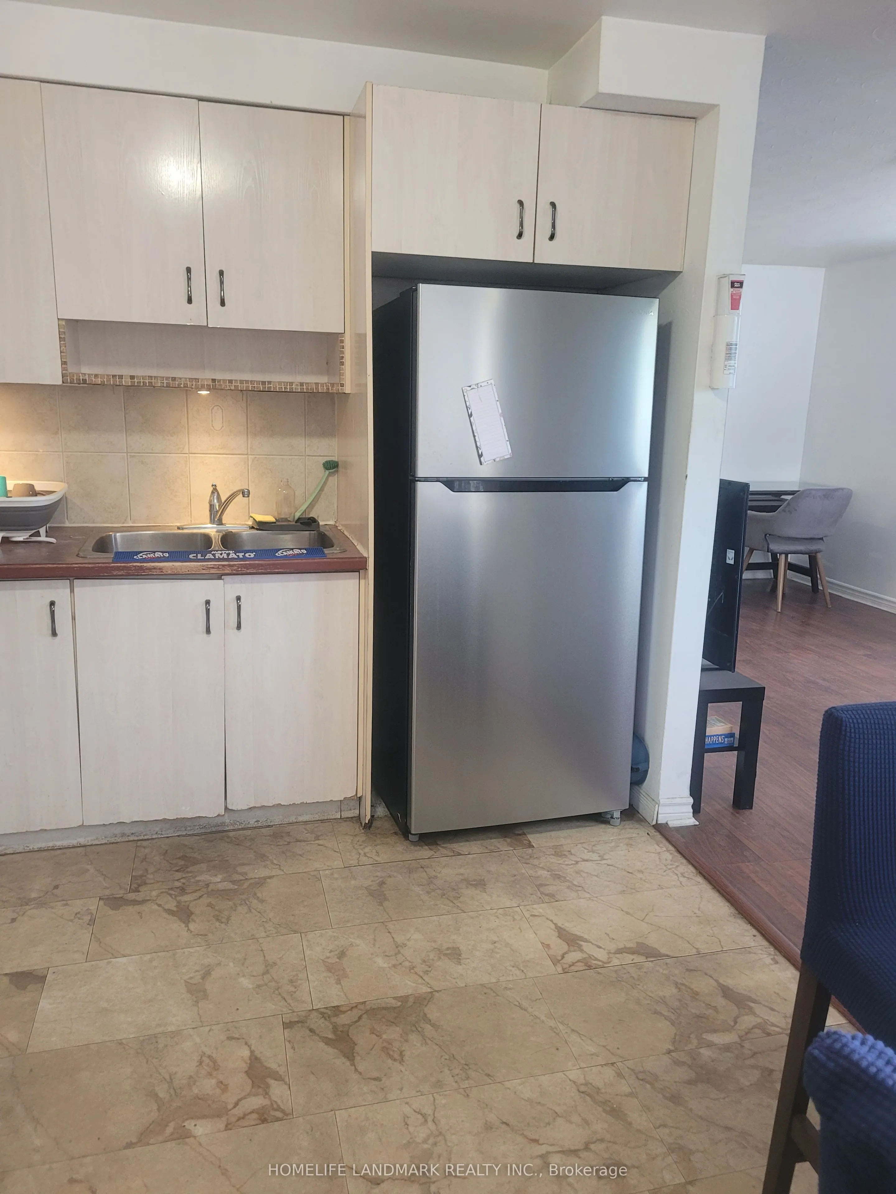 3335 Lake Shore Boulevard W, ##1