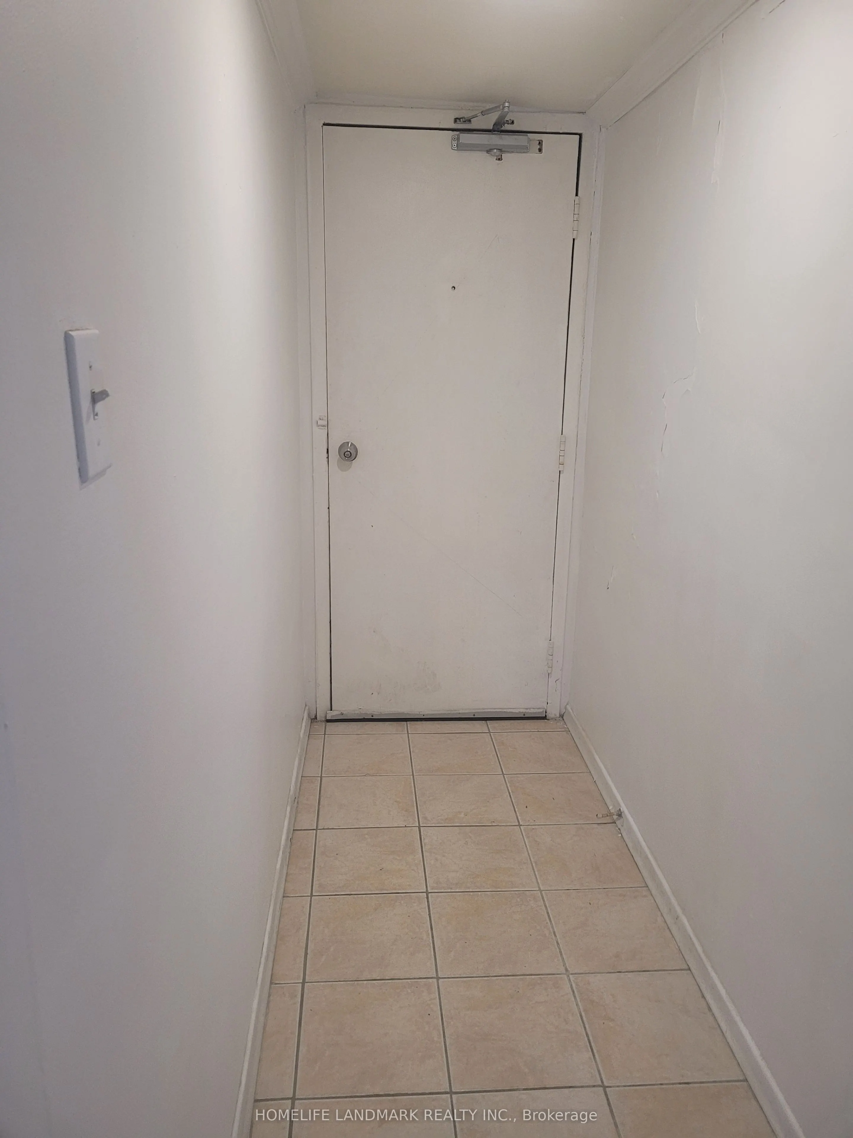 3335 Lake Shore Boulevard W, ##1