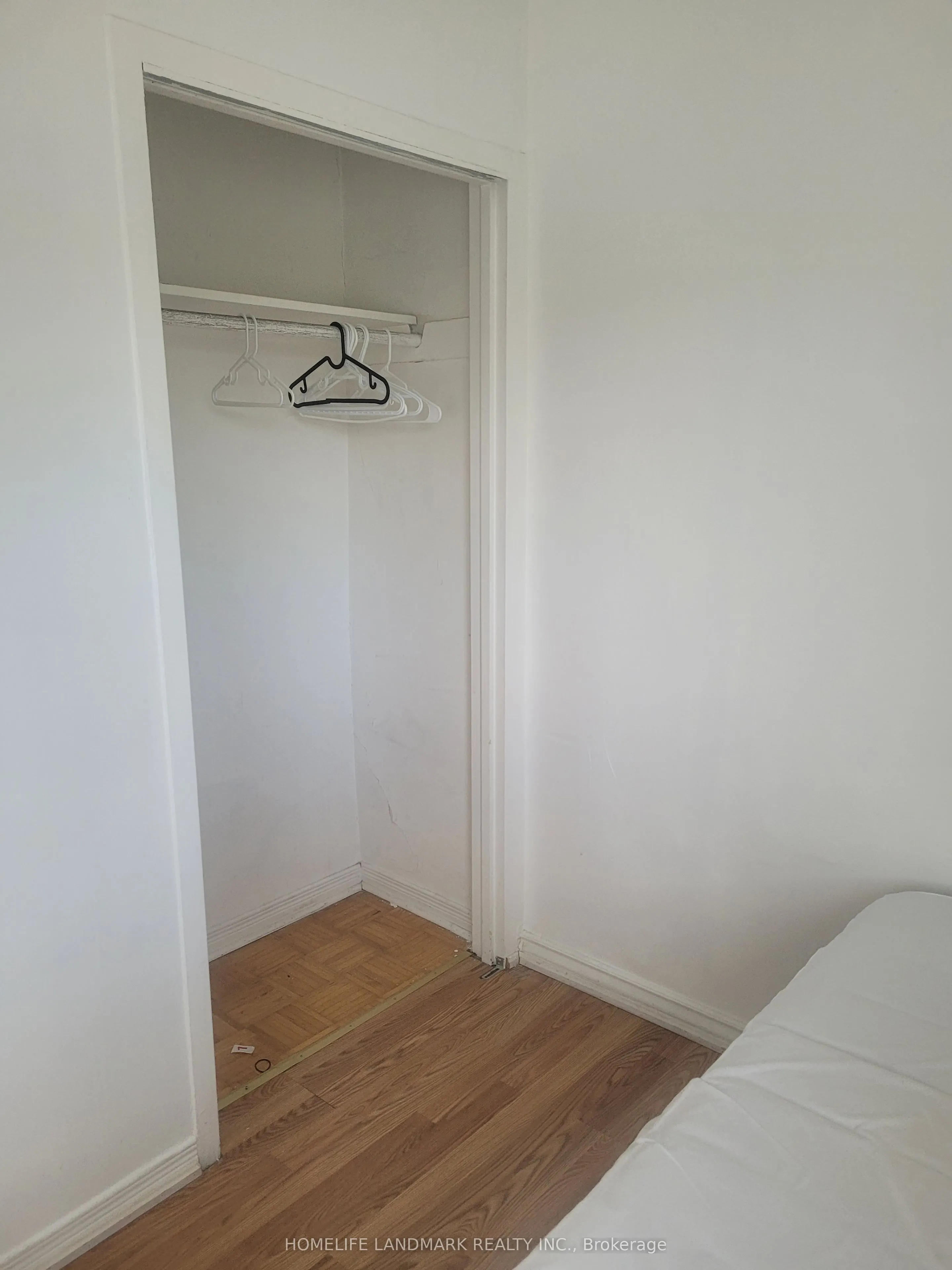 3335 Lake Shore Boulevard W, ##1