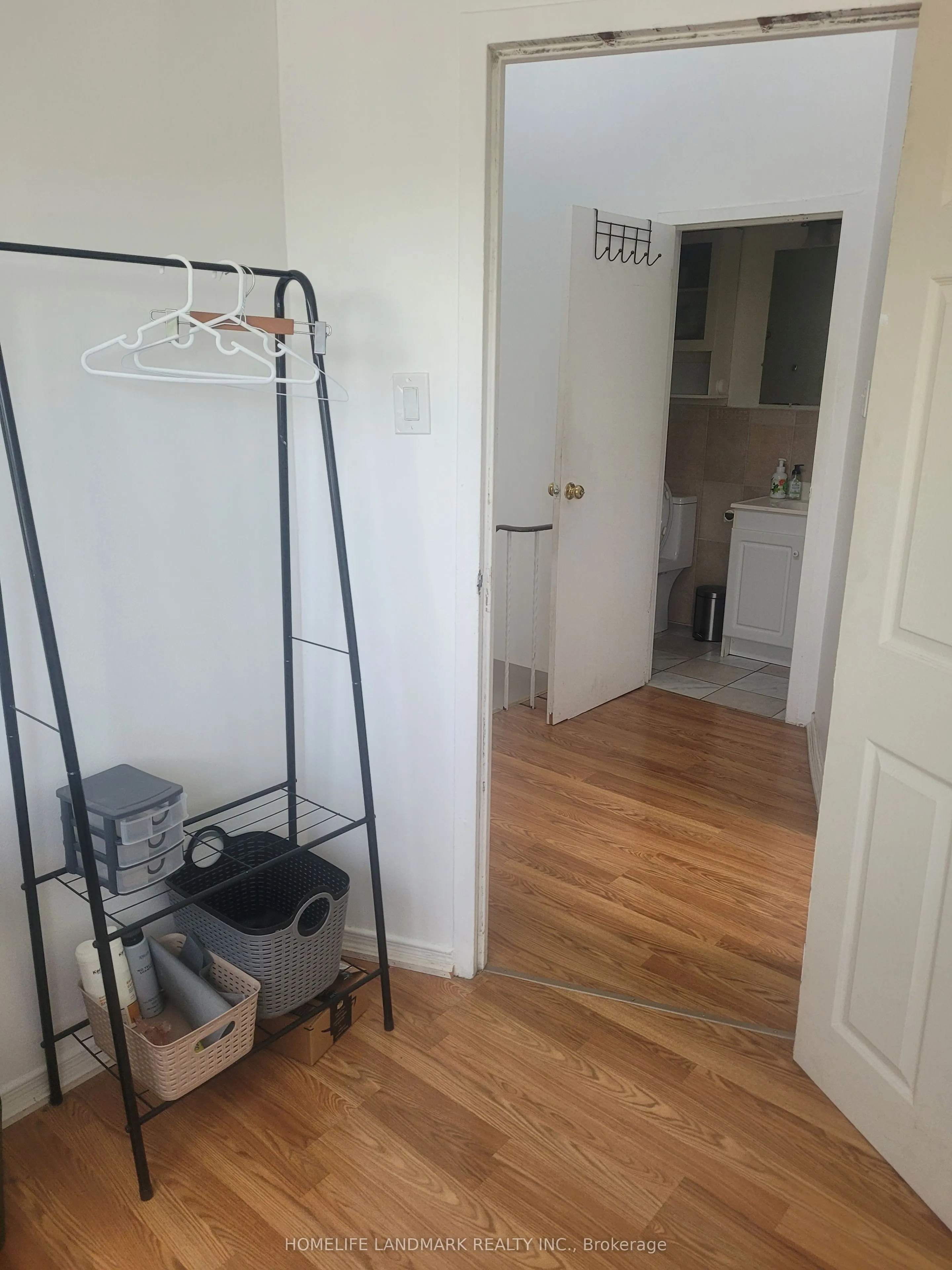 3335 Lake Shore Boulevard W, ##1