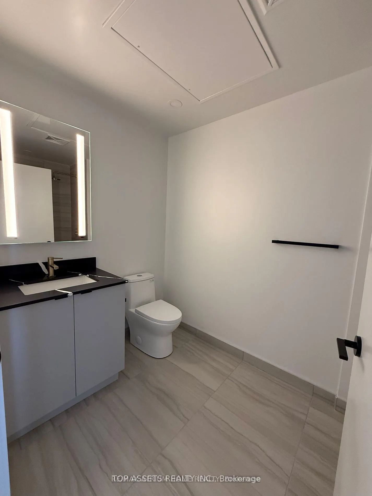 285 Dufferin Street, #1106