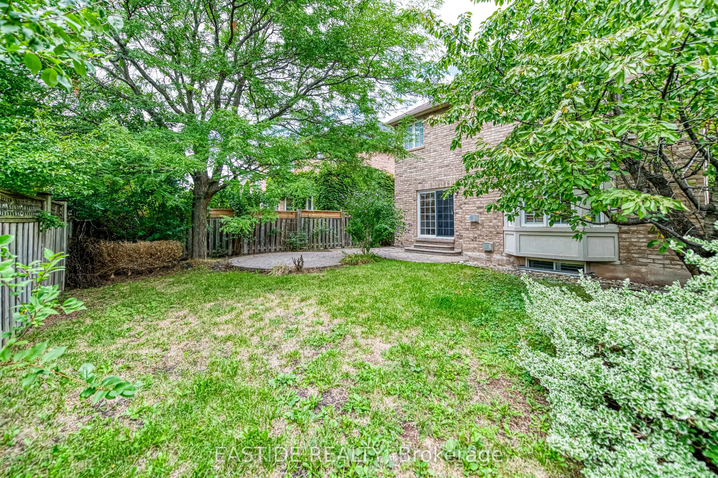 2422 Hertfordshire Way