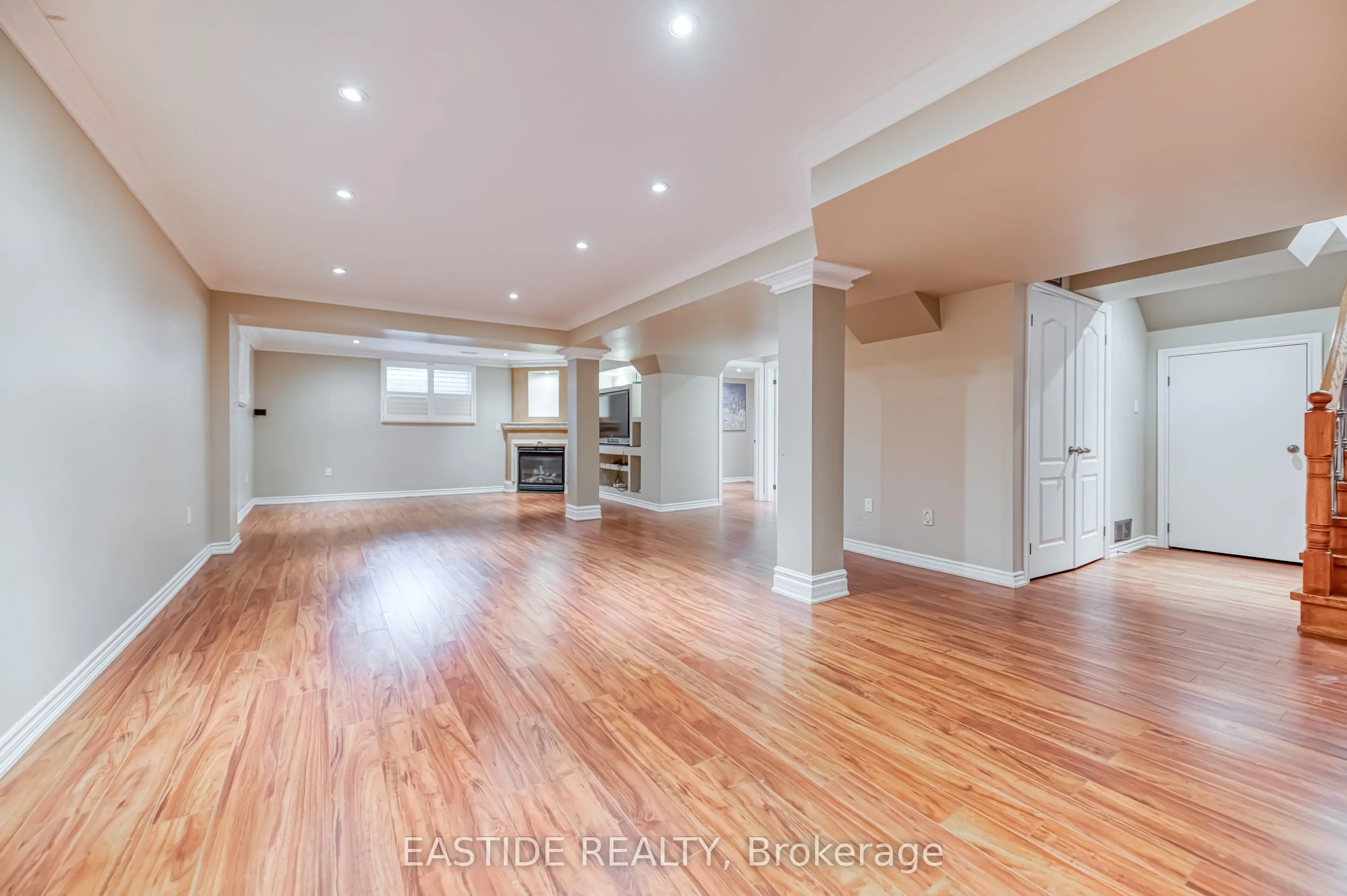 2422 Hertfordshire Way