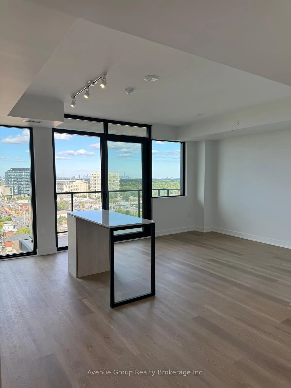 3009 Novar Road, #1203