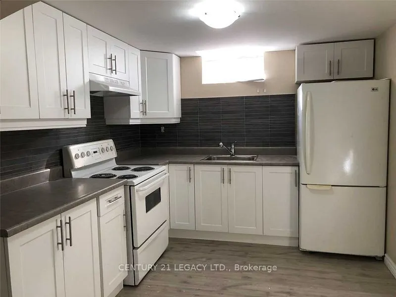 17 Rosebud Avenue, #Bsmnt