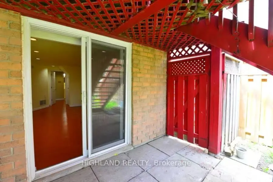 1566 Cuthbert Avenue, #Lower