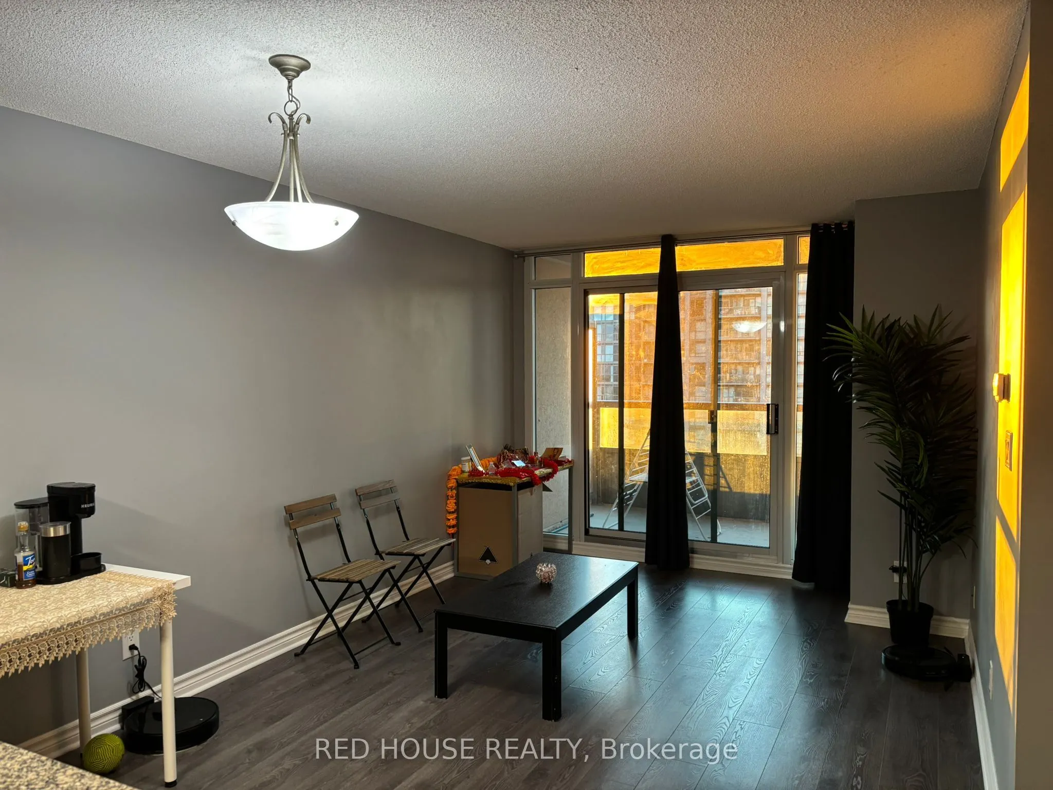 335 Rathburn Road W, #2003
