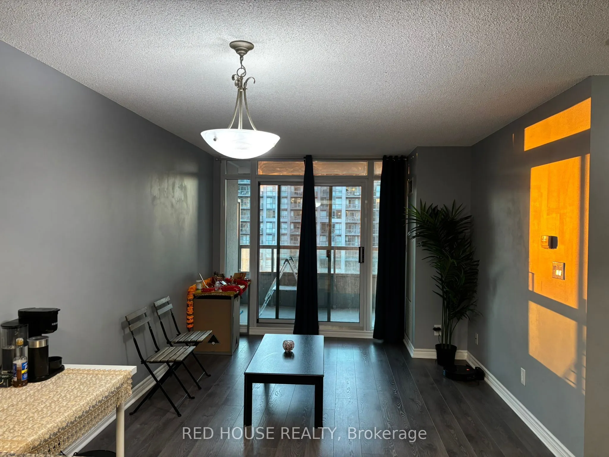 335 Rathburn Road W, #2003
