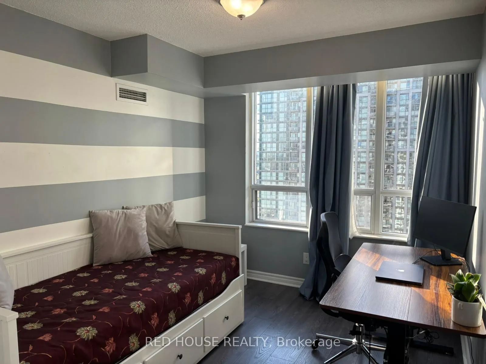 335 Rathburn Road W, #2003