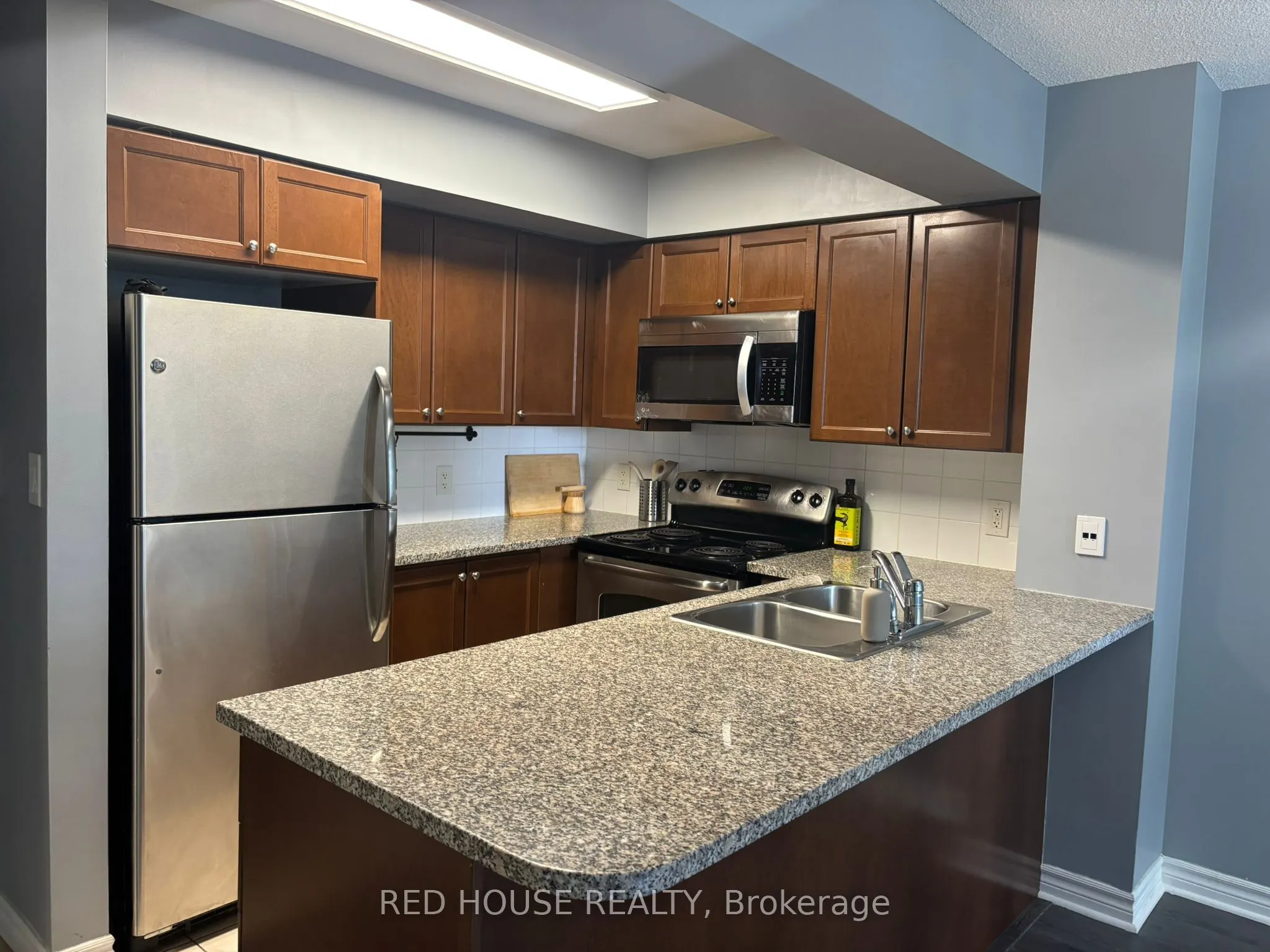 335 Rathburn Road W, #2003