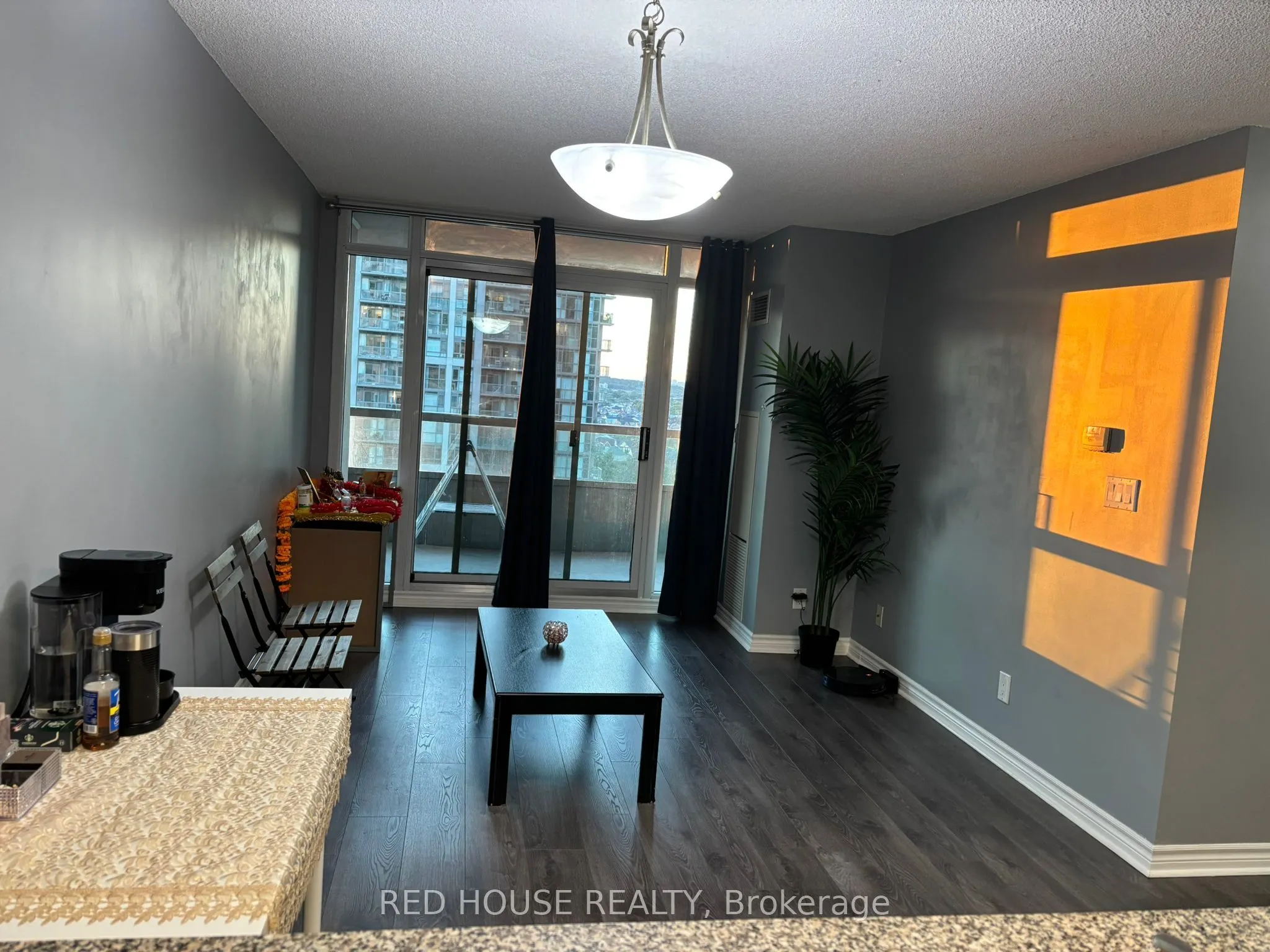 335 Rathburn Road W, #2003