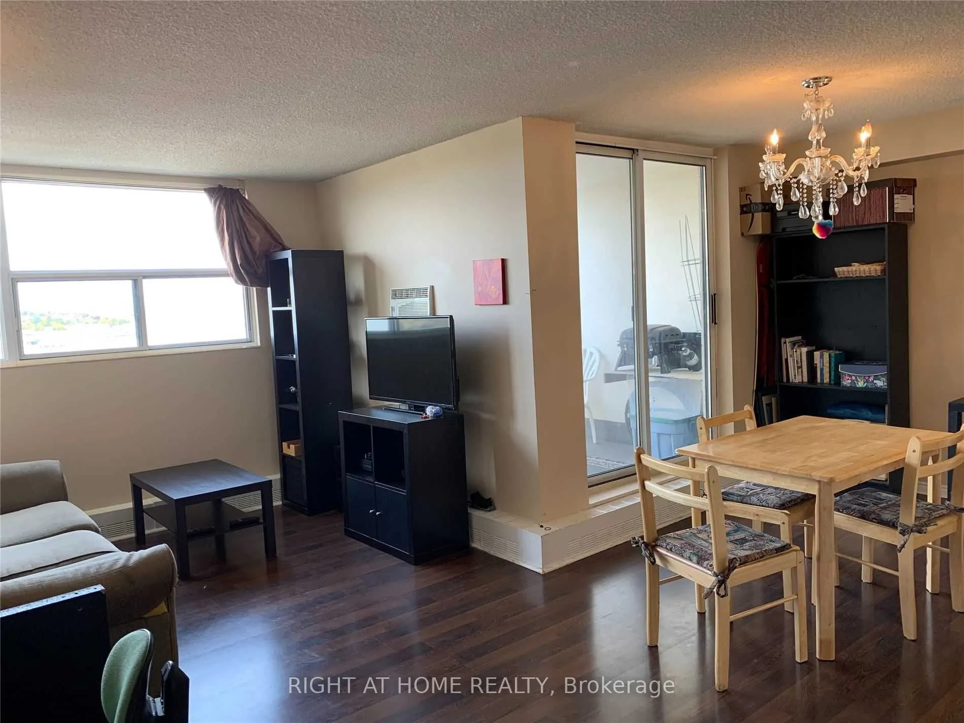 2900 Battleford Road, #911