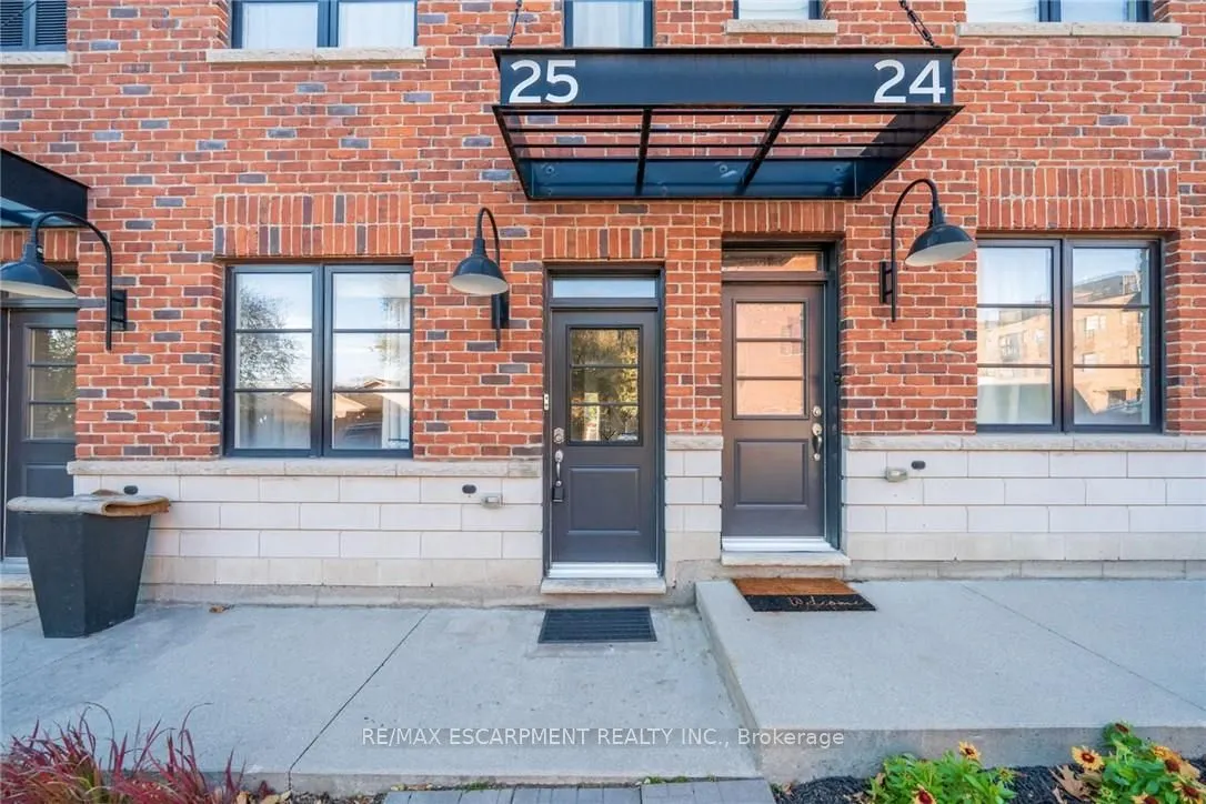 70 Plains Road W, #25