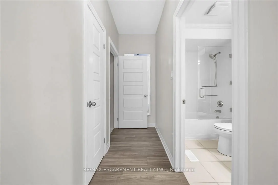70 Plains Road W, #25