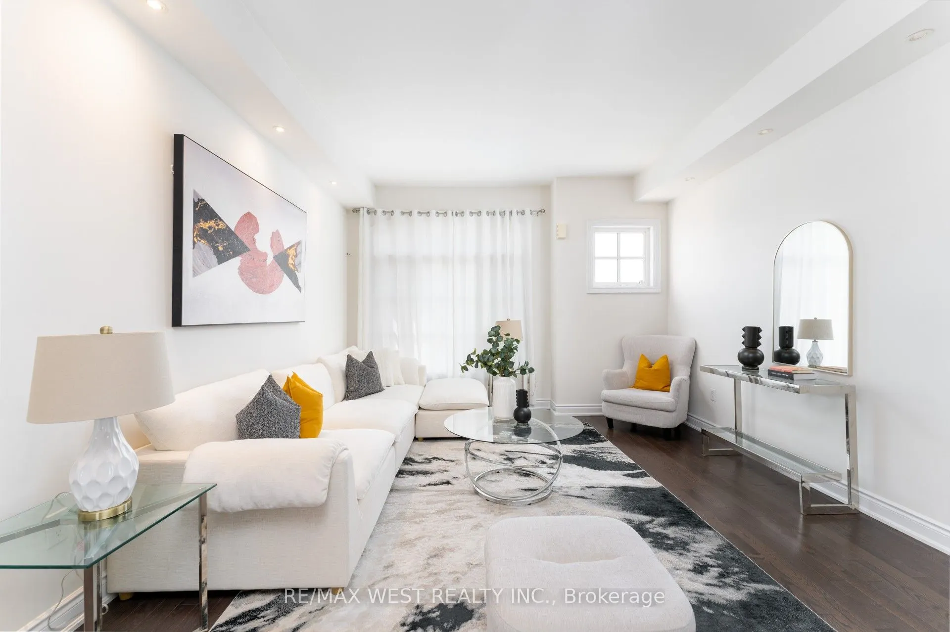 2172 Trafalgar Road, #19