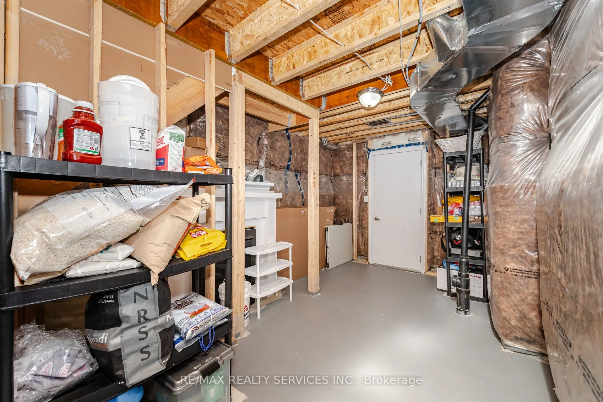 14 Dotchson Avenue