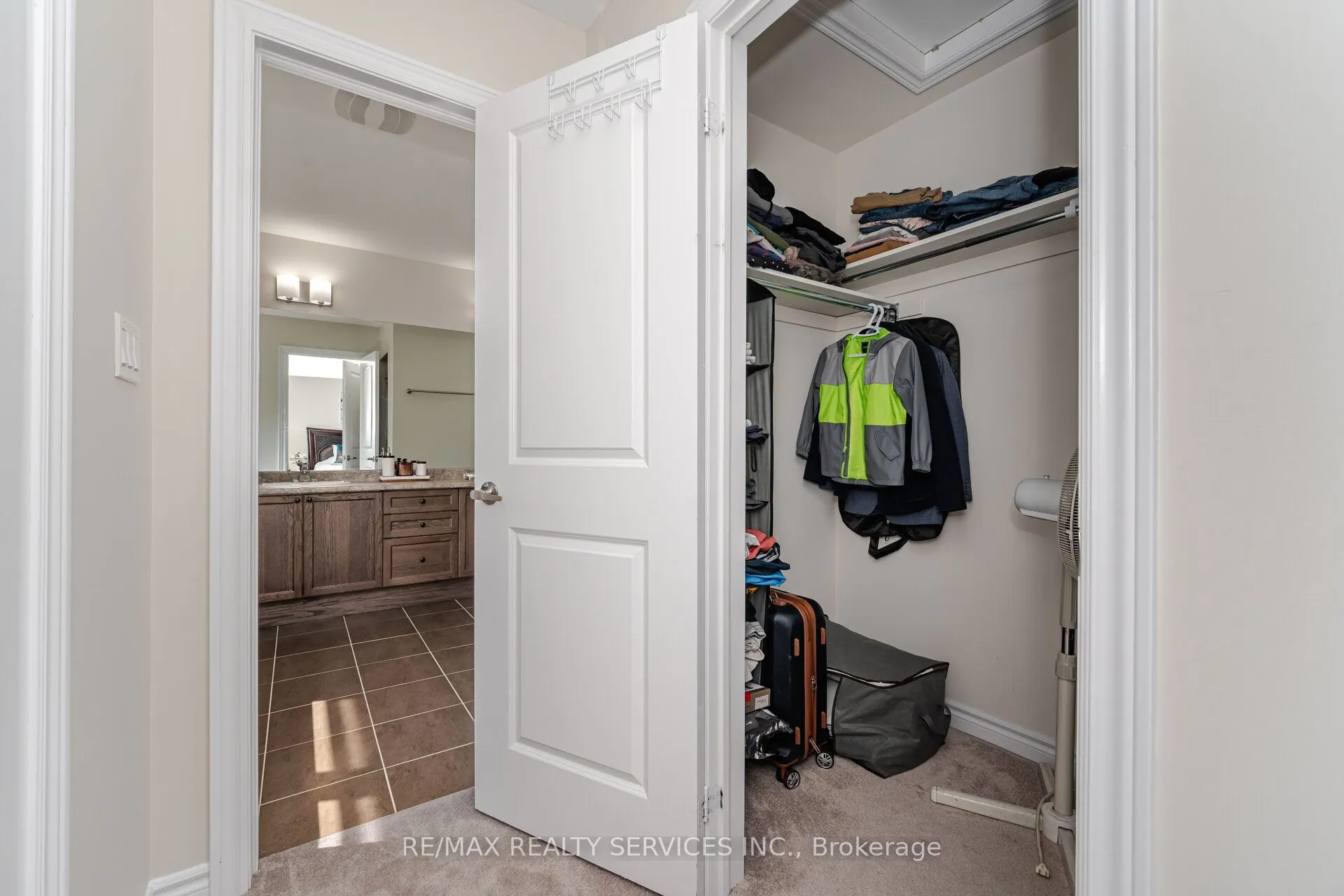 14 Dotchson Avenue
