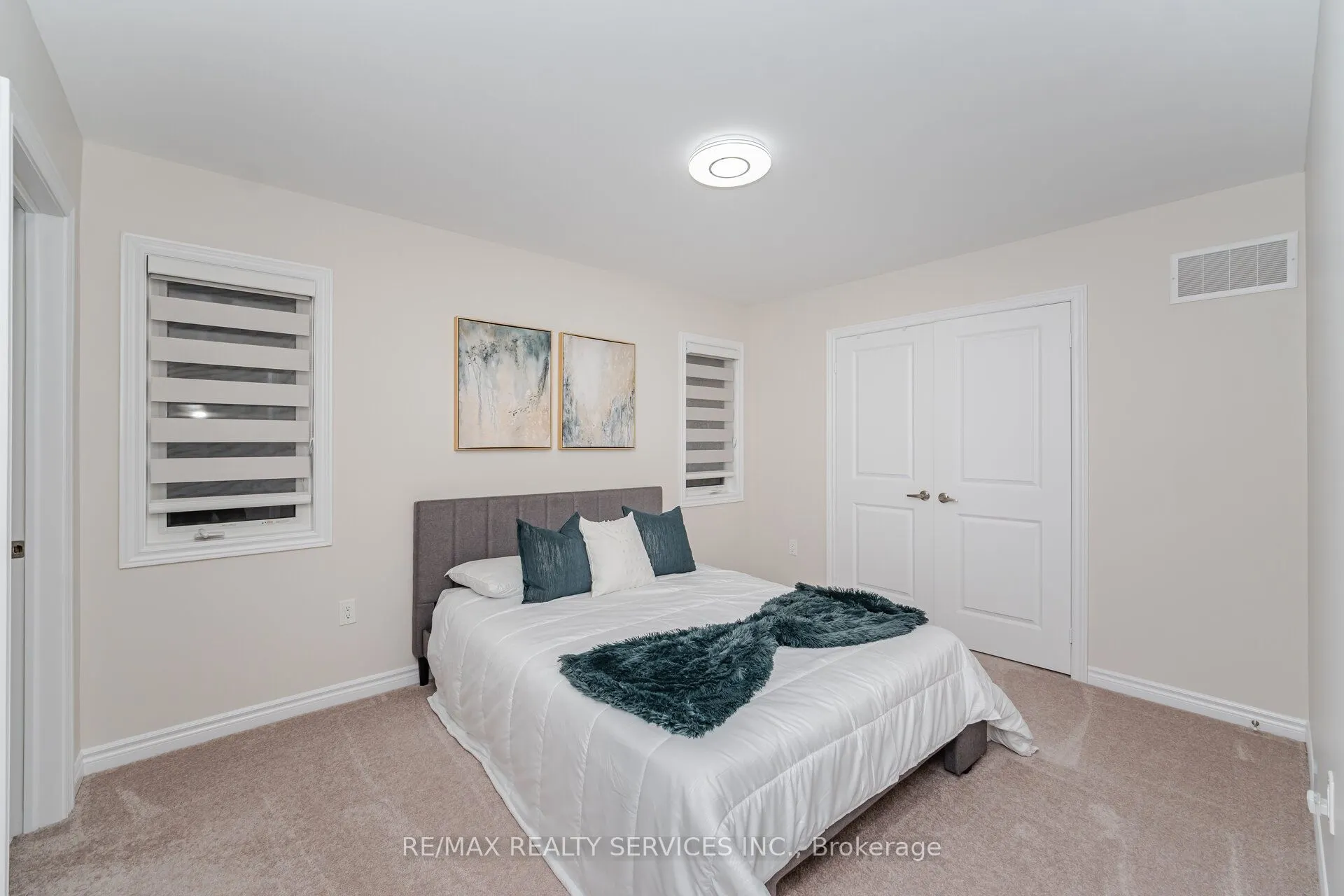 14 Dotchson Avenue