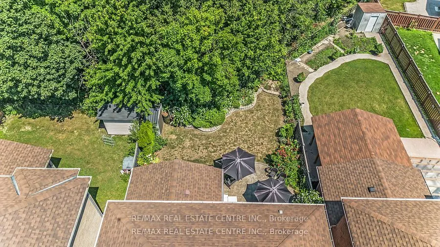 19 Hollowgrove Boulevard