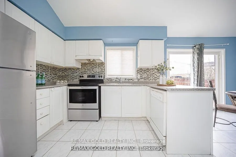 108 Black Forest Drive N