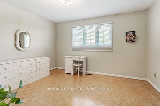 12 Sonoma Way