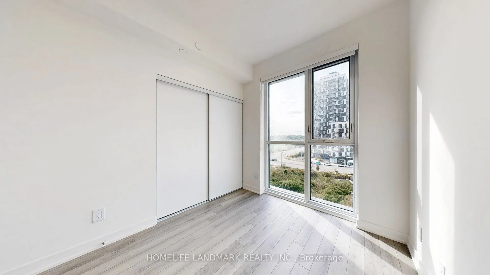 3079 Trafalgar Road, #608