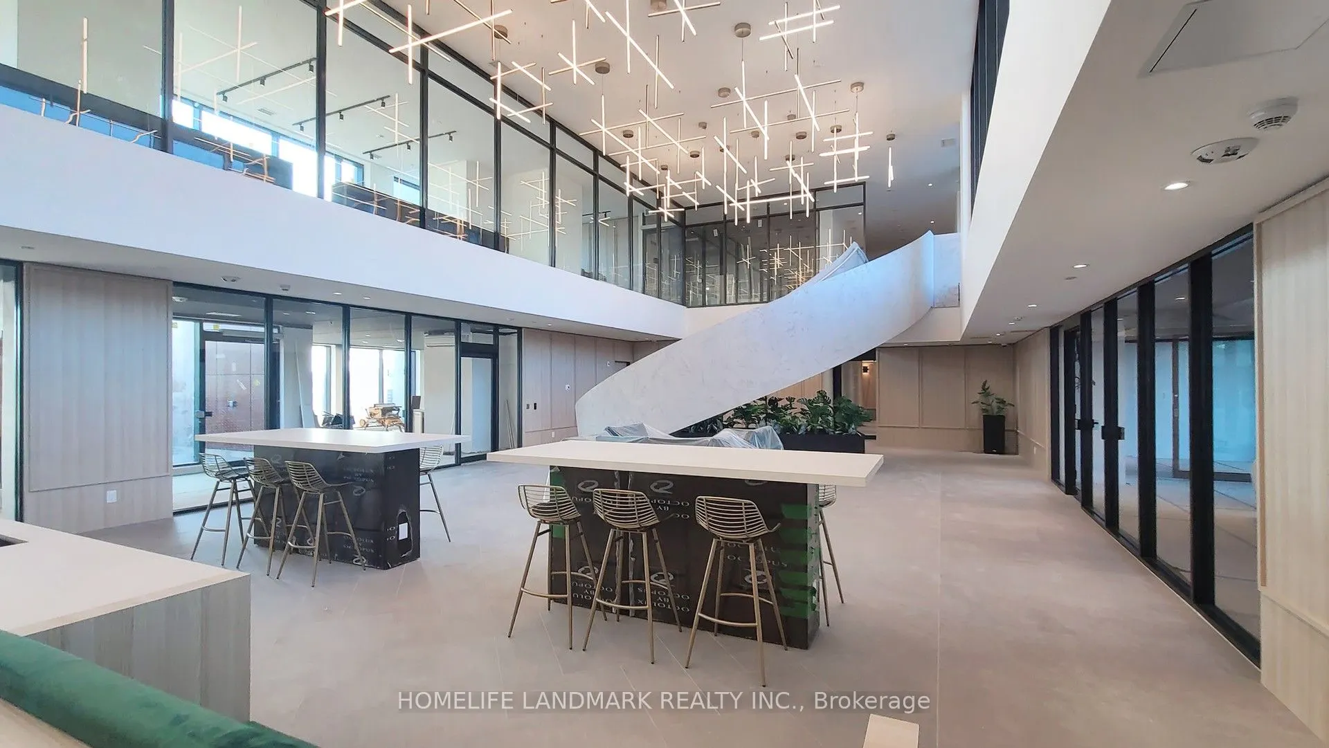 3079 Trafalgar Road, #608