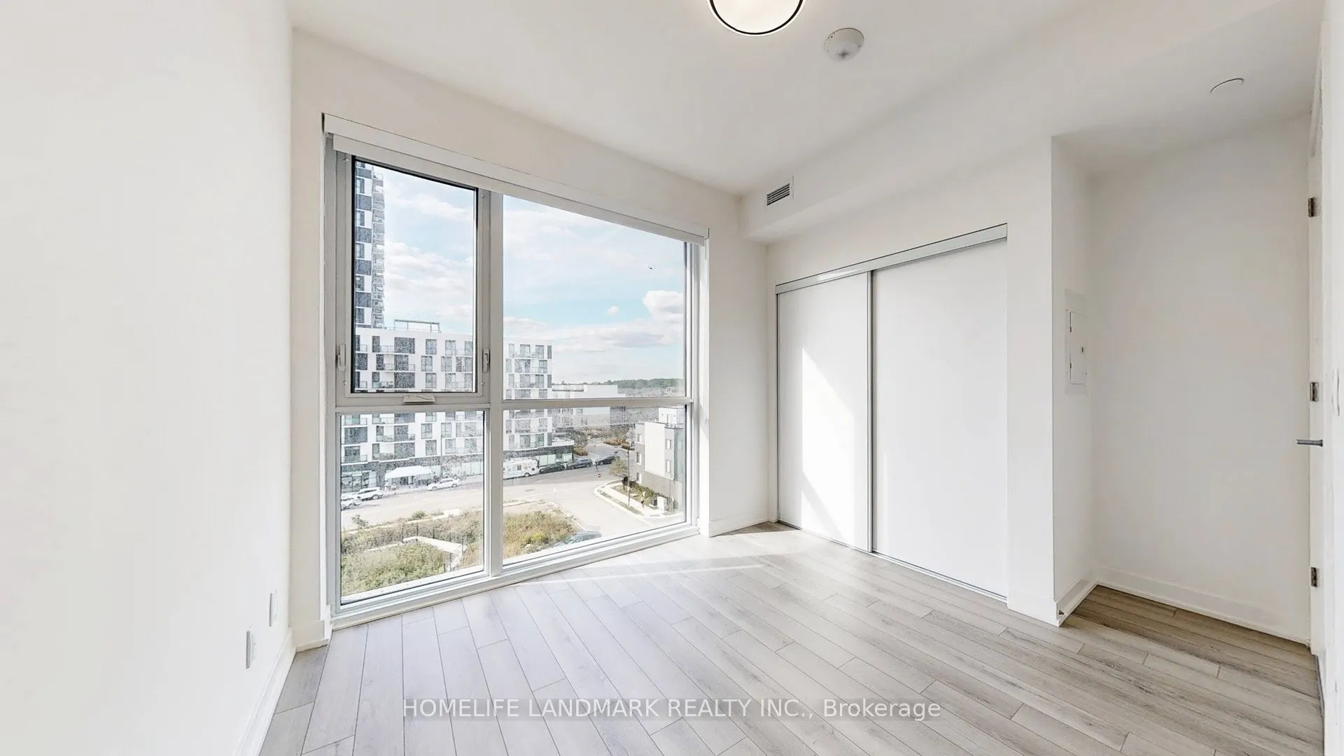 3079 Trafalgar Road, #608