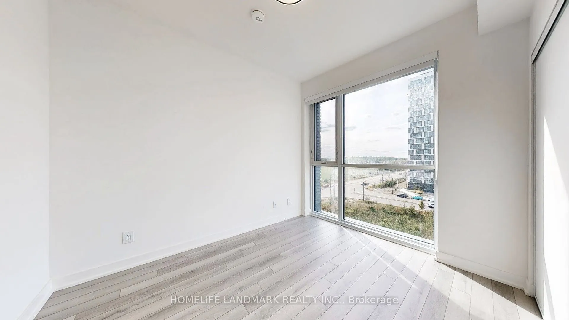 3079 Trafalgar Road, #608