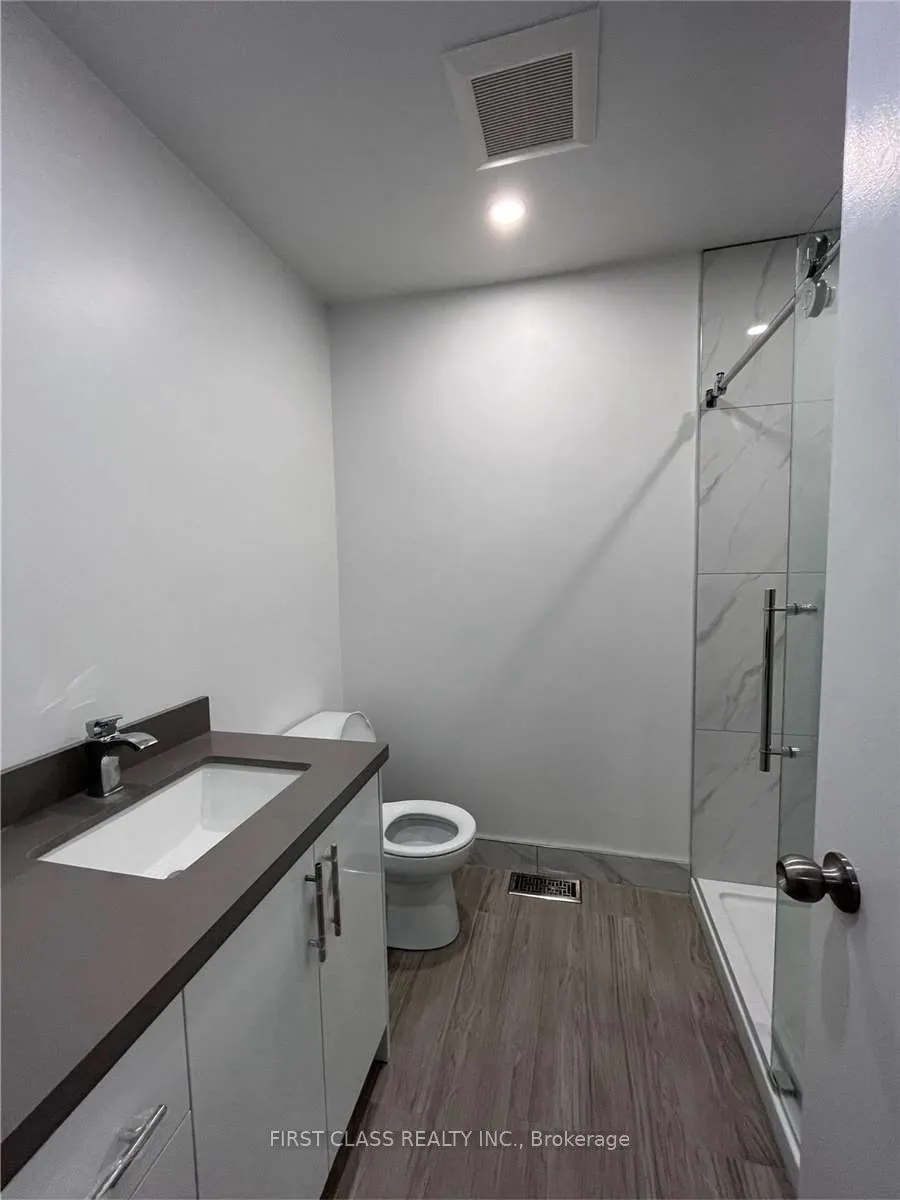 2571 Palisander Avenue, #Main